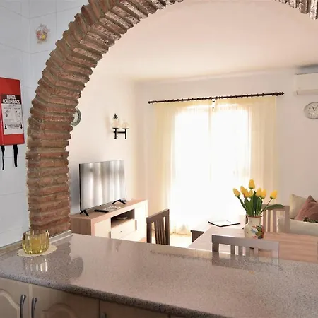 Mandarinos 35 * نيرخا